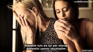 Üvey Babanın İstekleri ve Genç Kızın Annesi Erotik Film izle